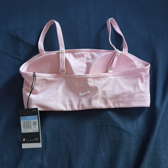pink Nike sports bra - Picture 2 of 2